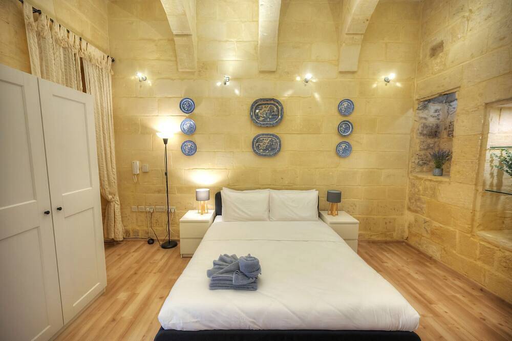 Magestic palazzo, jacuzzi on roof terrace Goval-3 in Valletta, Insel Malta