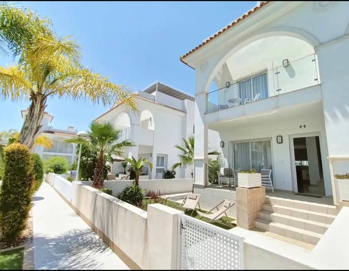 Villa de luxe « Exclusiva » avec piscine partagée, Wi-Fi et climatisation in Rojales, Costa Blanca