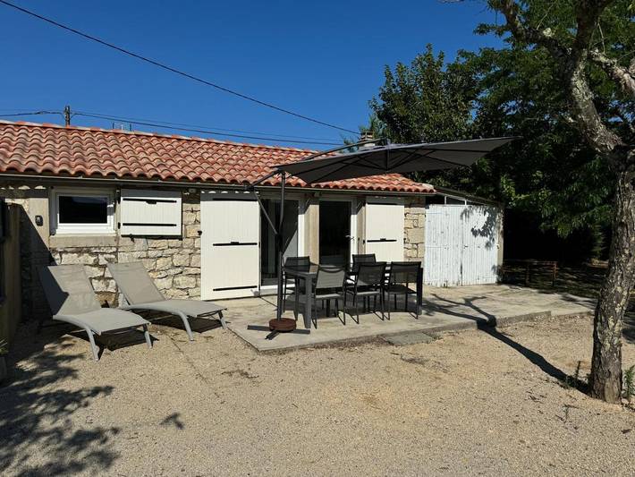 Gîte pour 4 personnes, avec jardin ainsi que terrasse et vue à Beaulieu (Largentière)