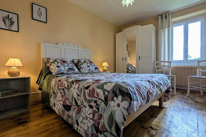 Gîte pour 7 personnes, avec jardin à Saint-Just-près-Brioude - 2