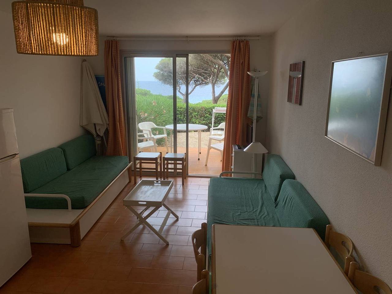 Ganze Wohnung, 2-Zimmer-Apartment für 4, Meerblick-Terrasse, strandnah, Parkplatz inklusive in Sainte-Maxime in La Nartelle, Sainte-Maxime