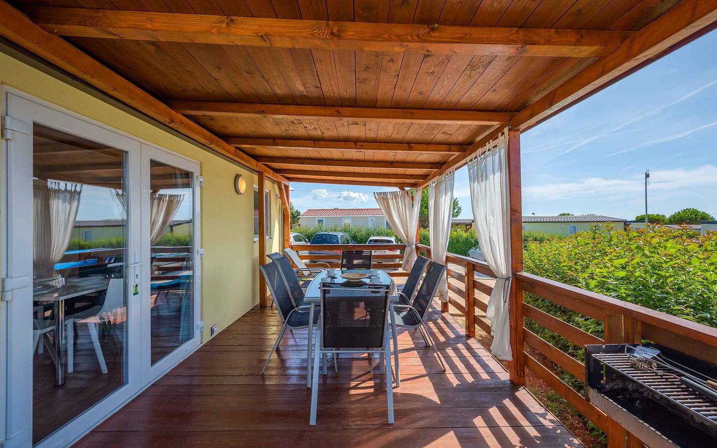 Mobilehome mit Klimaanlage und Terrasse  in Karigador, Umag und Umgebung