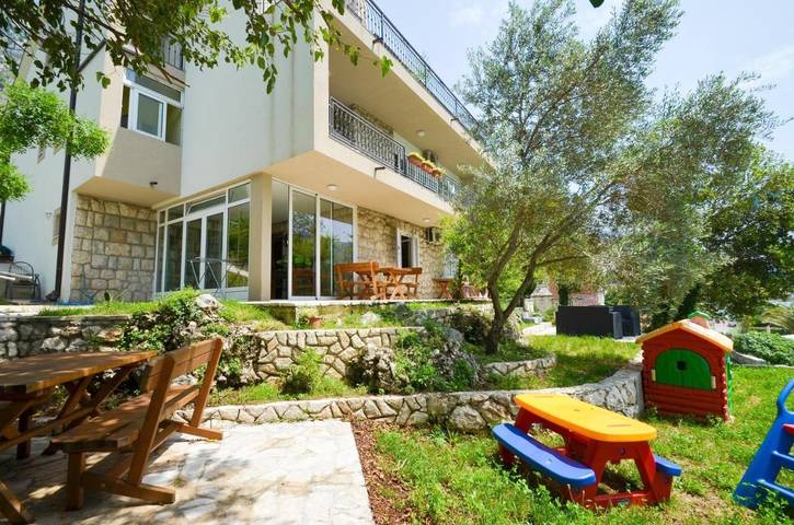 Maison d’hôte pour 3 personnes, avec jardin et vue