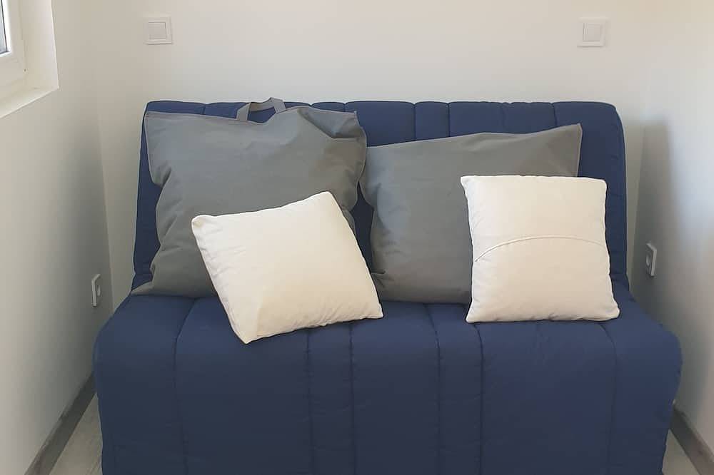 Entire apartment, Charmant Studio Tout Équipé, non Fumeur, av. Piscine Dans Quartier Résidentiel in Villeneuve-lès-Maguelone, Côte d'Améthyste