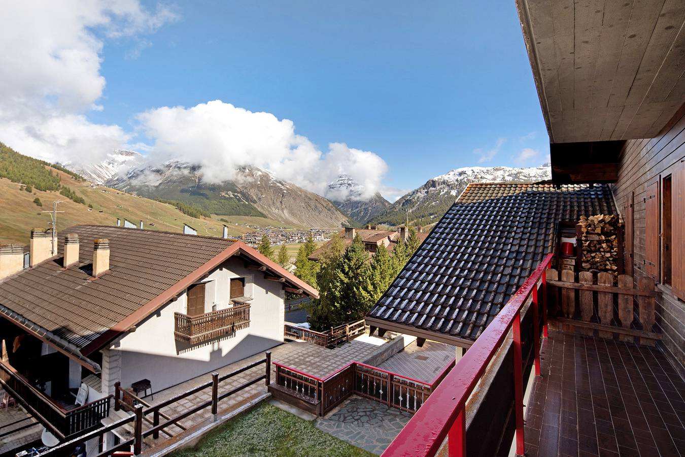 Ganze Wohnung, Ferienwohnung Residenz Attila Panorama mit Bergblick, Balkon und Wlan in Teola, Livigno