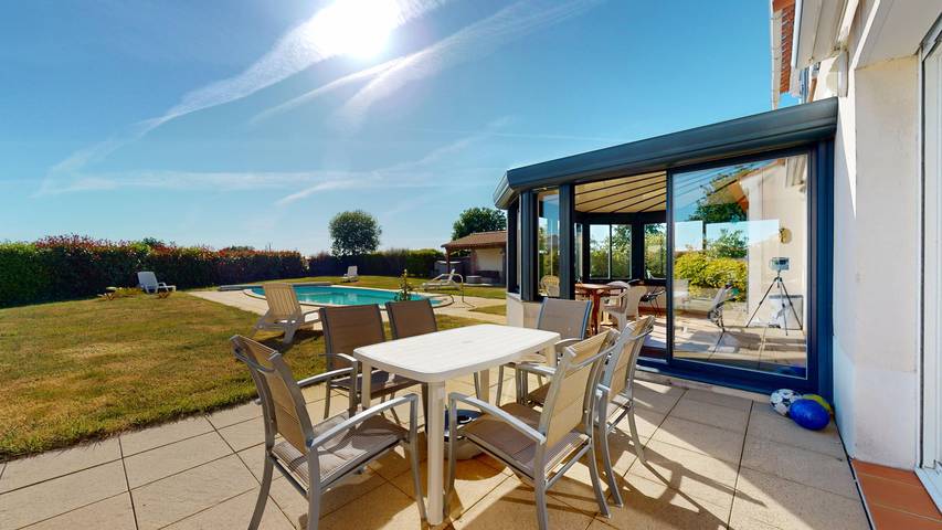 Location de vacances pour 8 personnes, avec jardin et terrasse à L'Aiguillon-sur-Vie - 2