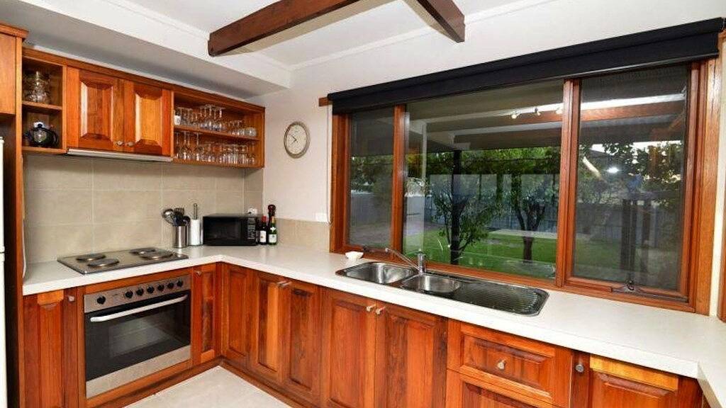 Das Esplanade Beach House in Portarlington, Bellarine