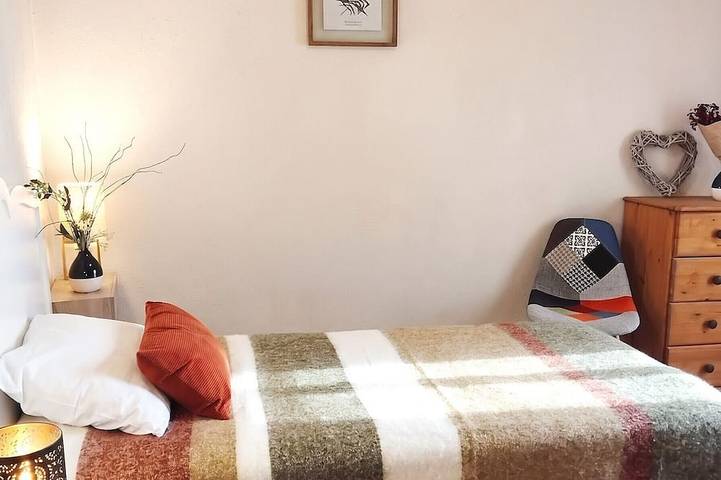 Location de vacances pour 3 personnes, avec Balcon ainsi que Jardin et Piscine à Cardet - 2
