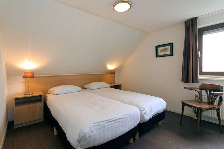 Bungalow für 6 Personen, mit Terrasse und Garten in Medemblik - 2