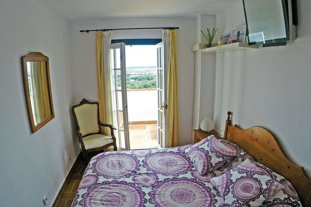 Apartamento entero, Coves Noves- Relax en Menorca- Ideal para familias y desconectar- in Coves Noves, Es Mercadal