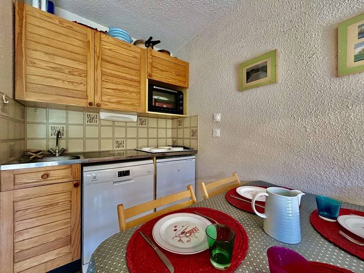 Appartement entier, Appartement fonctionnel, vue montagne - 4 pers. in Le Monêtier-les-Bains, Serre Chevalier