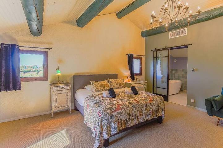 Maison d’hôte pour 3 personnes, avec piscine à Saint-Rémy-de-Provence - 3