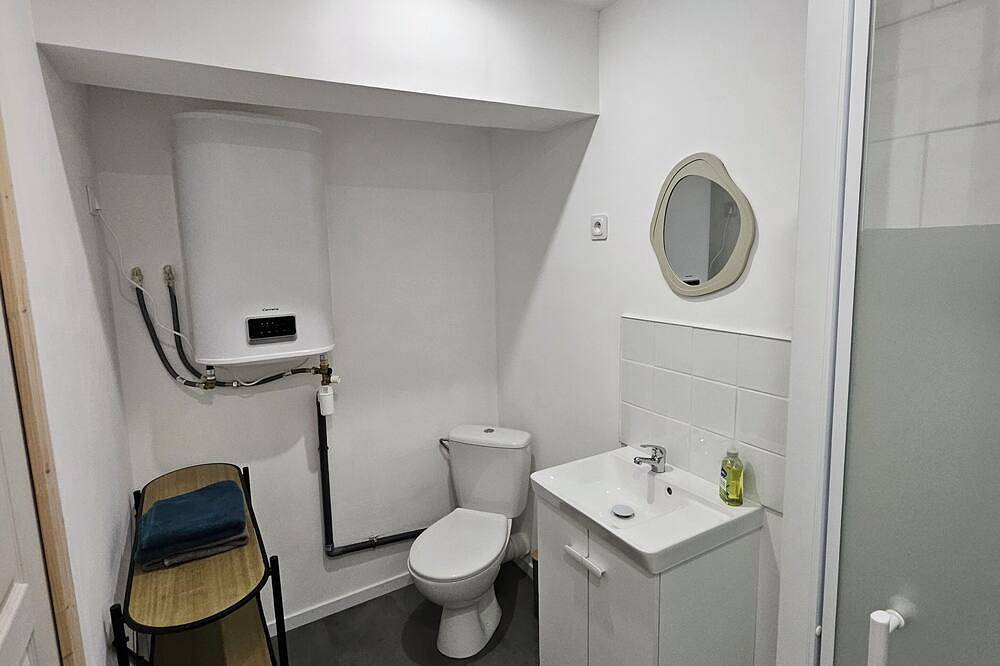 Appartement entier, Studio Cosy Centre Valenciennes Gare et Tram à pied in Valenciennes, Région de Valenciennes