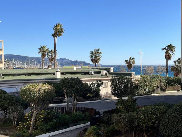Gîte pour 4 personnes, avec balcon dans Plage Du Lavandou Le Lavandou - 2