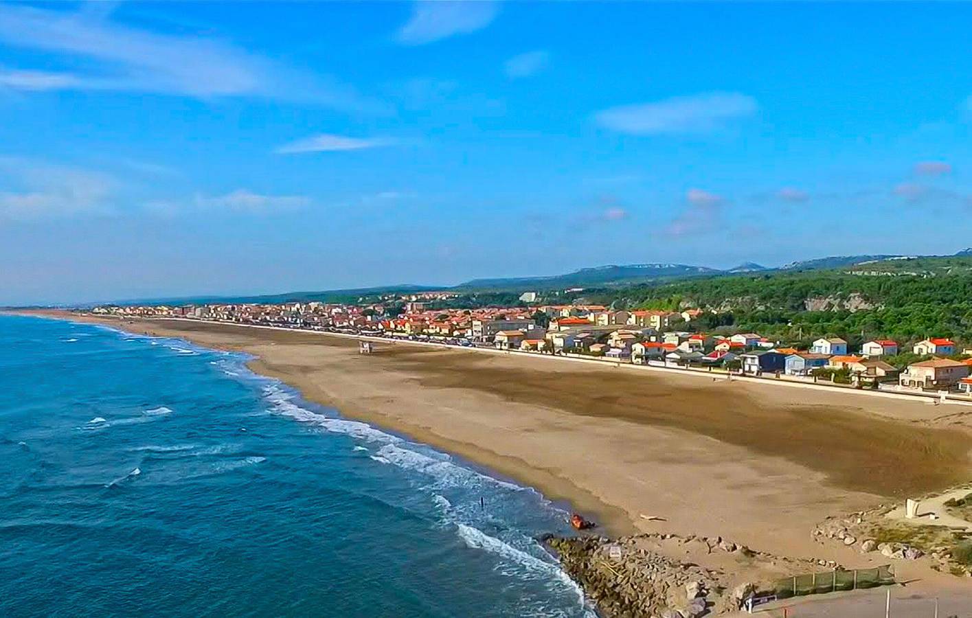 Ganze Ferienwohnung, Moderne Wohnung mit Parkplatz, TV und 2 km zum Stadtzentrum in Narbonne Plage, Narbonne
