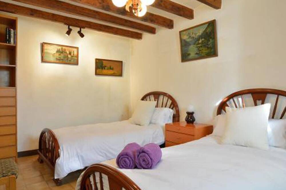 Villa 'Cas Moliner' con Wifi, A/C y piscina privada in Son Sardina, Palma