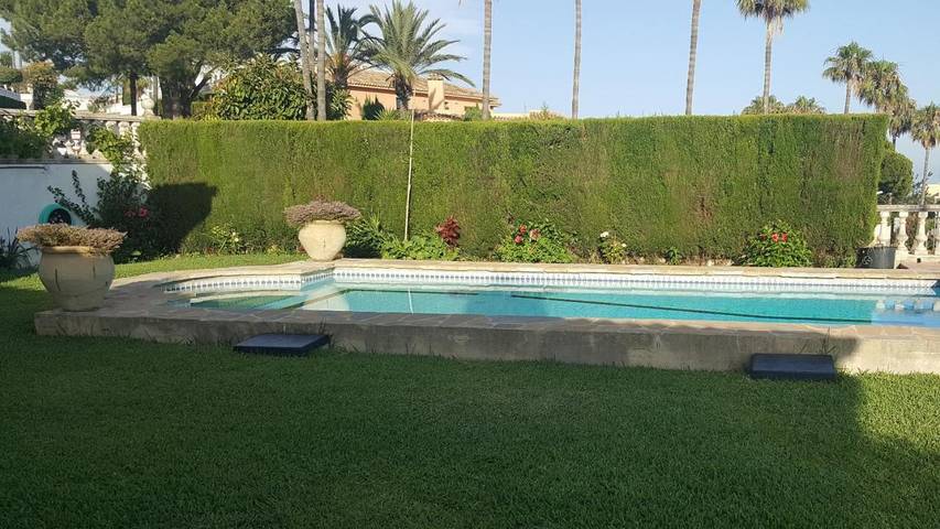 Gîte pour 2 personnes, avec jardin et piscine à Benalmádena - 4