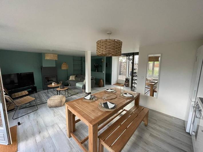 Location de vacances pour 5 personnes, avec Terrasse et Jardin à Pressagny-l'Orgueilleux