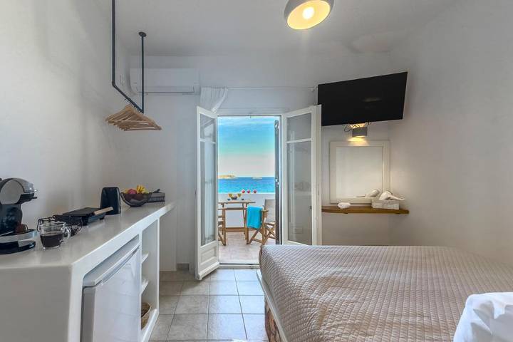 Maison d’hôte pour 2 personnes, avec balcon dans Milos - 2