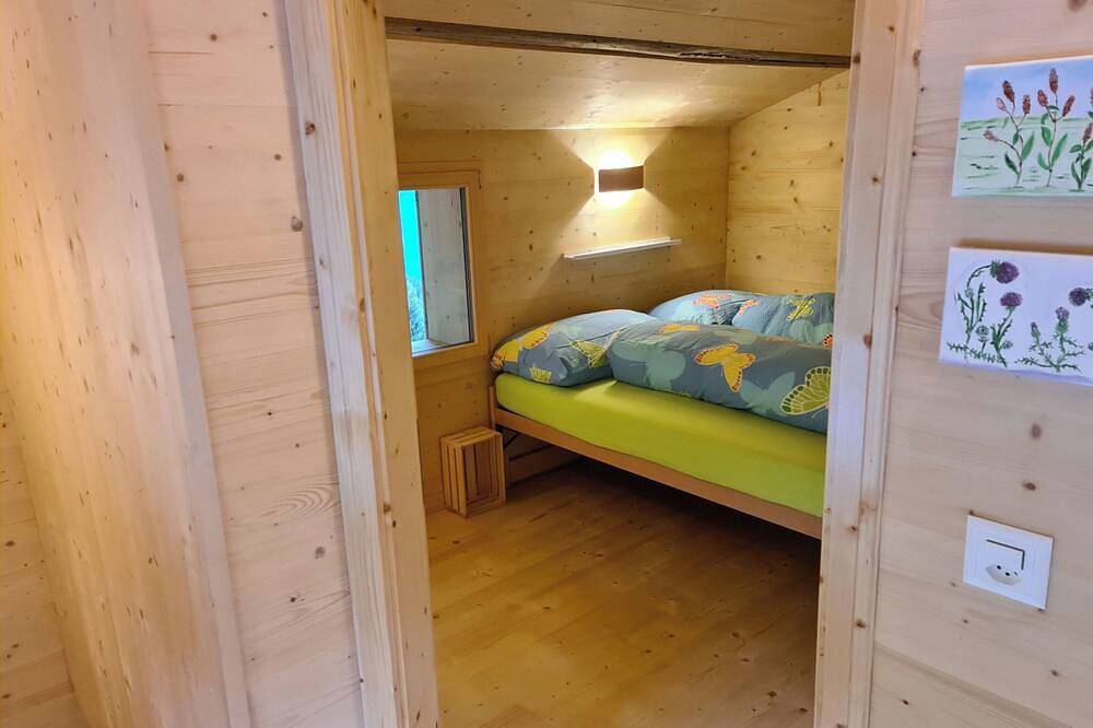 Ganze Wohnung, Maiensäss Tegia Cucagna, Rueun, (Rueun). in Rueun, Alpenarena