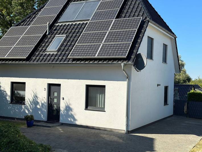 Ferienhaus für 6 Personen, mit Whirlpool und Sauna sowie Pool und Garten, kinderfreundlich in Göhren-Lebbin - 3