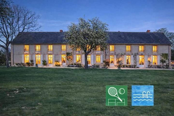 Villa pour 14 personnes, avec Piscine