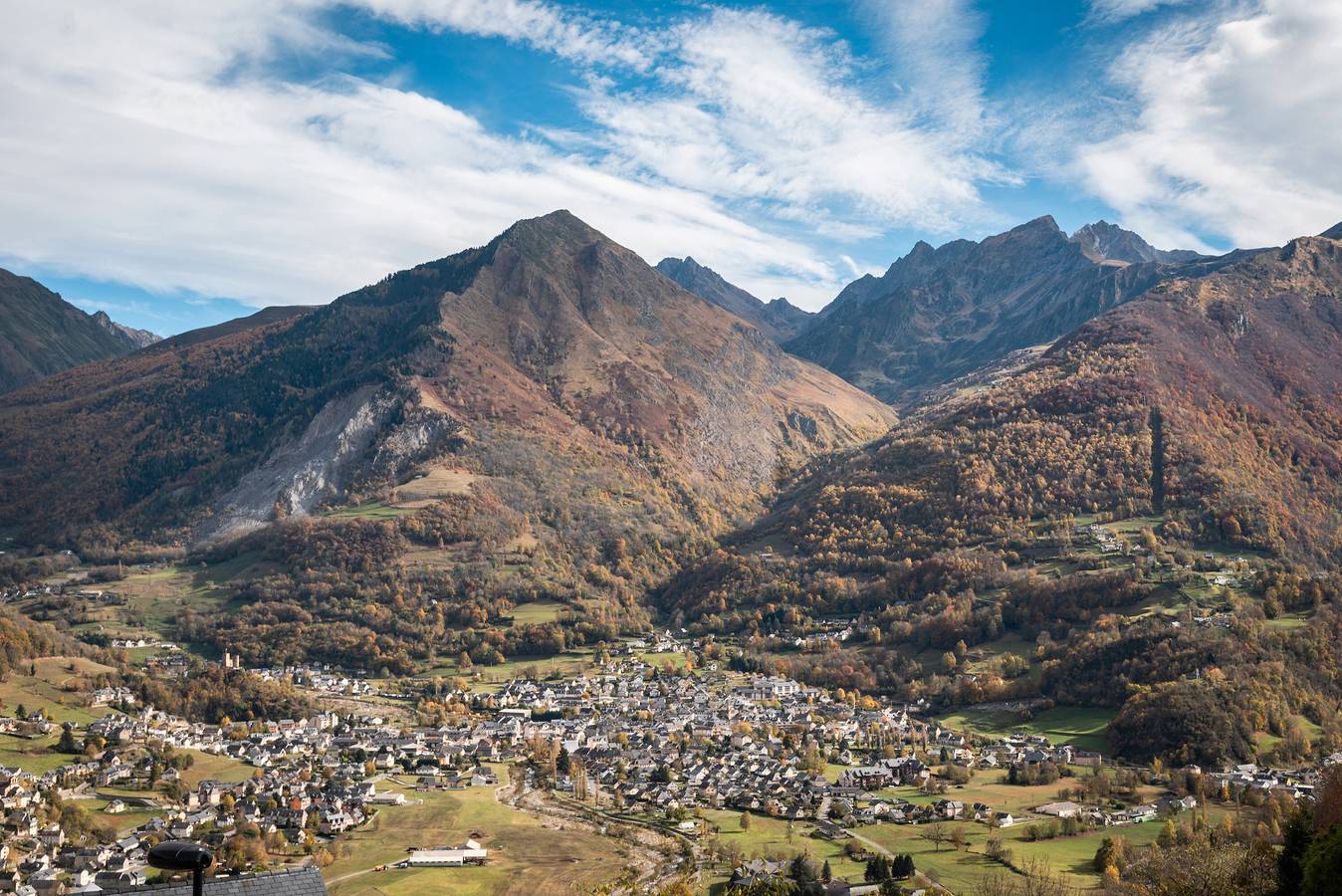 Ferienhaus 'Gary Loup' mit Bergblick, privater Terrasse und Wlan in Sazos, Nationalpark Pyrenäen
