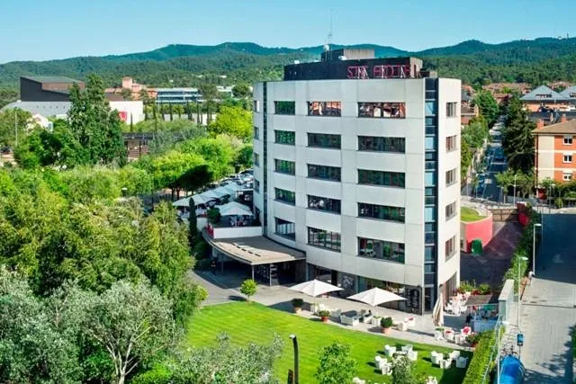 Hotel für 10 Personen, mit Terrasse und Garten - 1