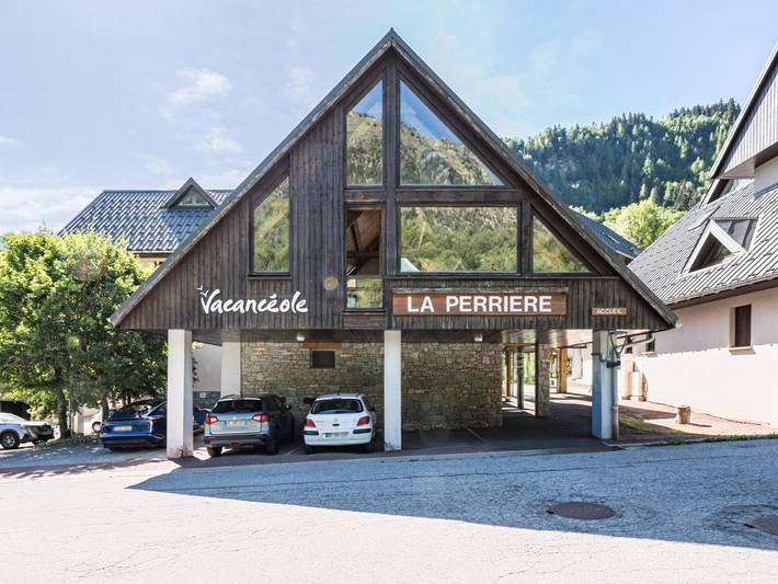 Appart’hôtel pour 6 personnes, avec Balcon et Terrasse ainsi que Jardin et Vue
