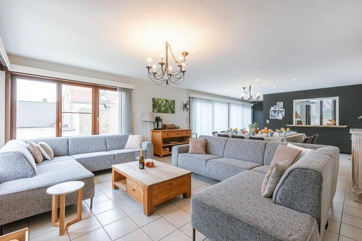 Gîte pour 12 personnes, avec vue et jardin dans Adinkerke - 4