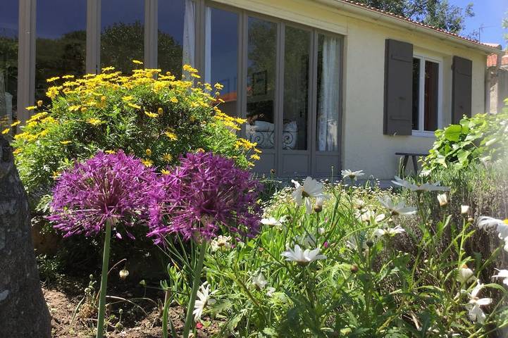 Gîte pour 2 personnes, avec jardin