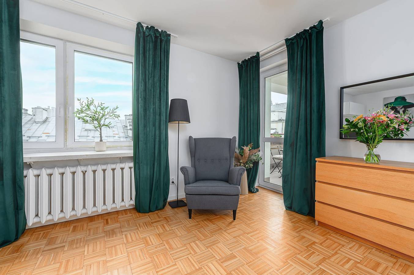 Ganze Wohnung, Lumina Cozy Apartment with balcony near Muzeum Å»ycia in Warschau Stadtmitte, Warschau