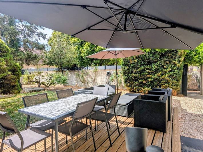 Gîte pour 6 personnes, avec Terrasse et Jardin dans Trouhans