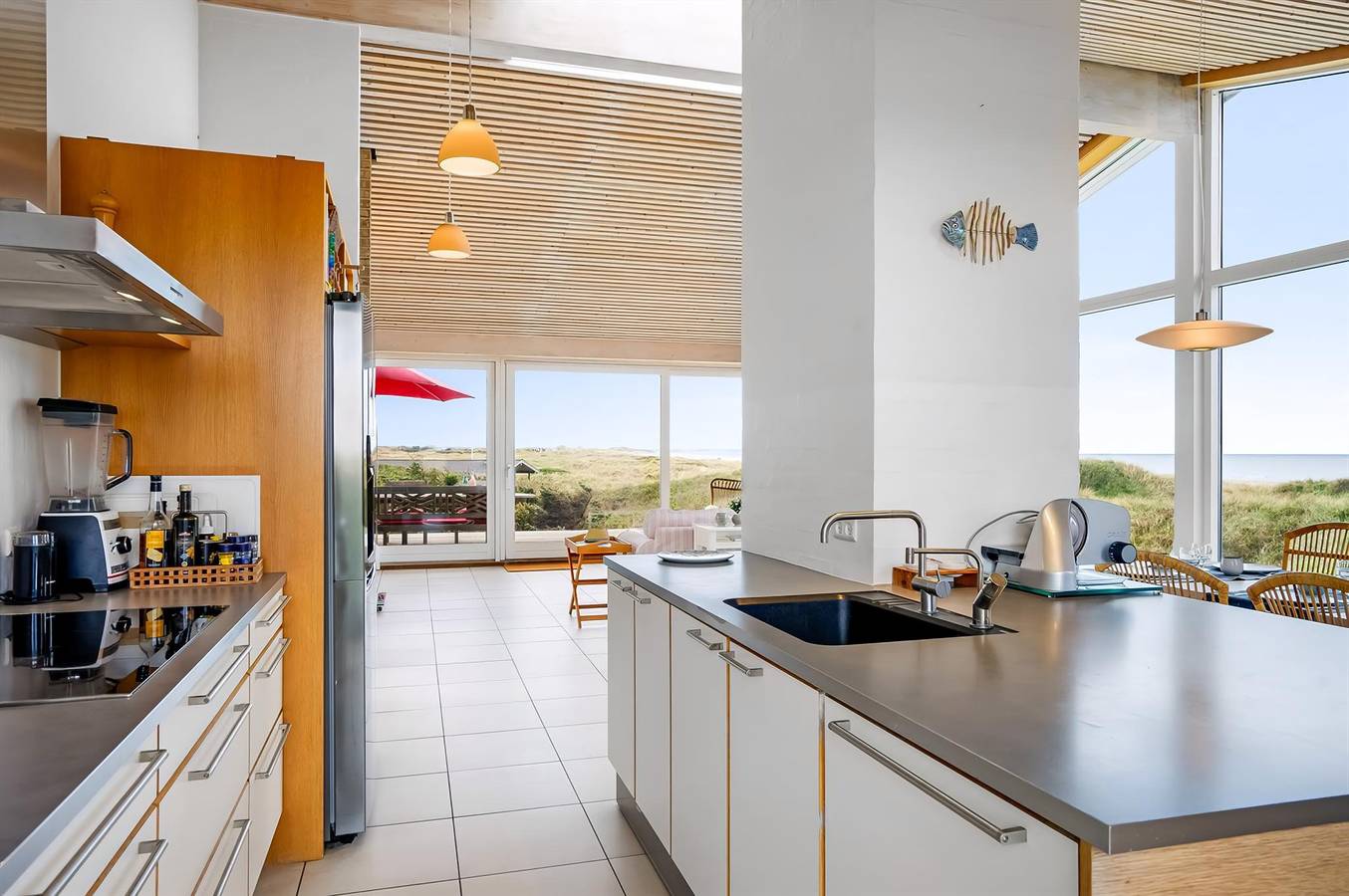 Awesome home in Pandrup w/ 5 Bedrooms and Wifi in Rødhus, Jammerbugt