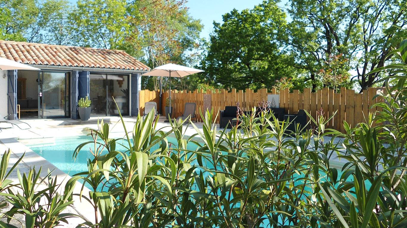 Gîte Le Millepertuis - spa sauna piscine privés in Puylaroque, Massif central
