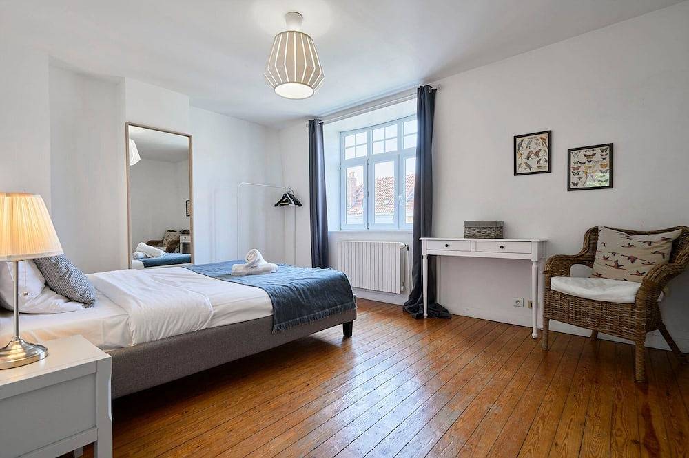 Entire apartment, Beautiful 1900 house full equipped, 4bdrm+ garden! in Lambersart, Lille region