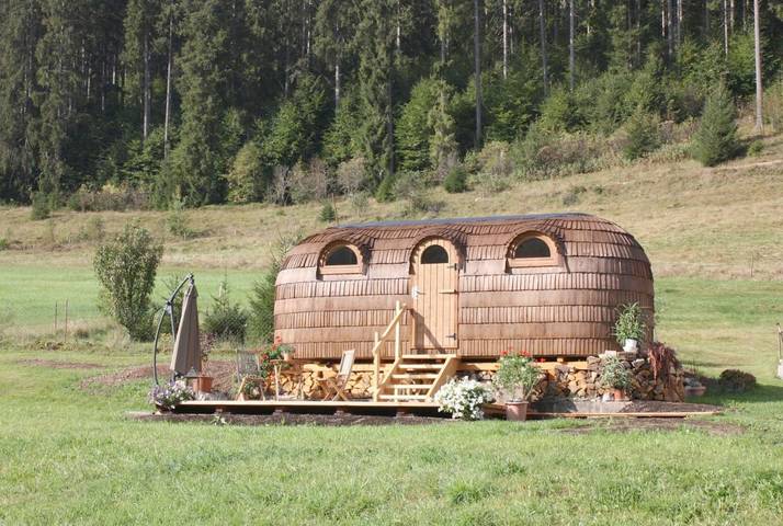 Ferienhaus für 2 Personen, mit Terrasse und Garten sowie Ausblick in Vöhrenbach