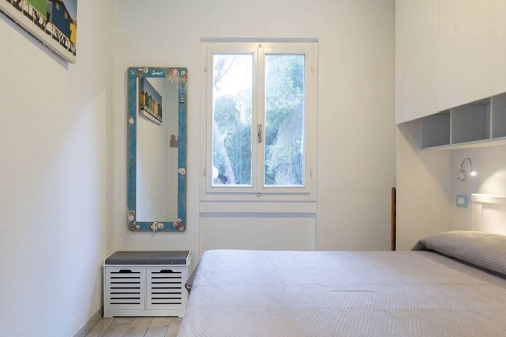 Appartamento intero, A soli 250 metri dalla bella spiaggia di Fetovaia in Spiaggia Fetovaia, Campo nell'Elba