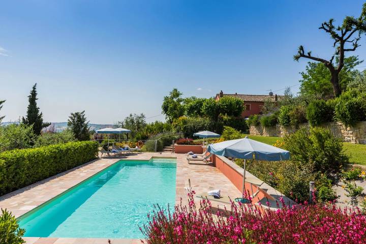 Villa für 10 Personen, mit Terrasse und Pool sowie Garten in Marche - 3