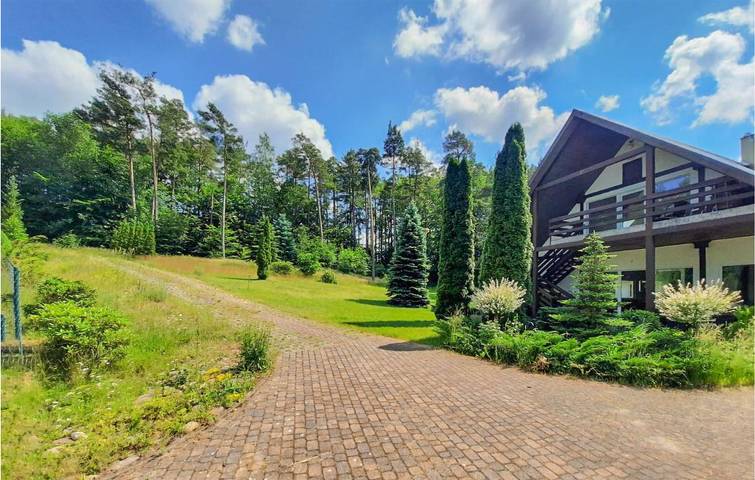 Ferienhaus für 30 Personen mit Terrasse in powiat kartuski