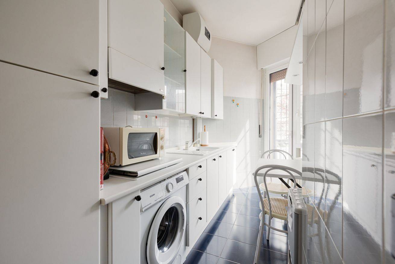 Entire apartment, Forlanini - Functional Studio with Balcony! in Milan, Milan Province