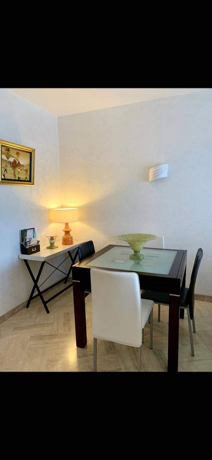 Gîte pour 4 personnes, avec balcon ainsi que piscine et jardin à Mandelieu-la-Napoule - 3