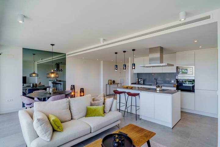Ganze Wohnung, Ferienwohnung 'Oasis 325' mit Meerblick, WLAN und Klimaanlage in La Resina, Estepona
