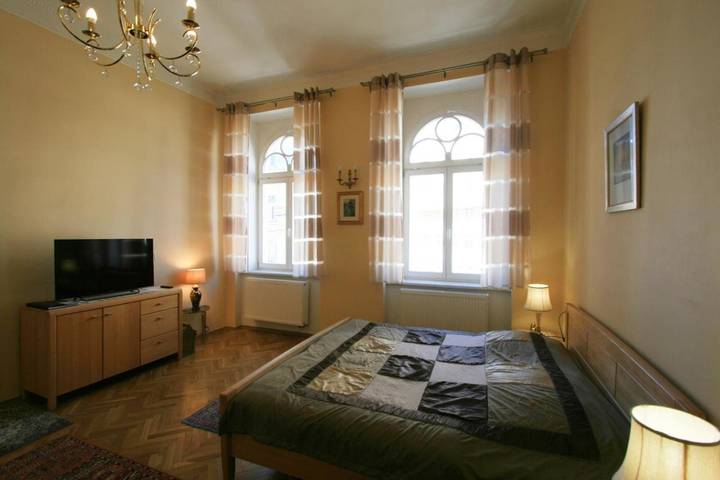 Ferienwohnung für 4 Personen, mit Ausblick in Karlsbad - 2