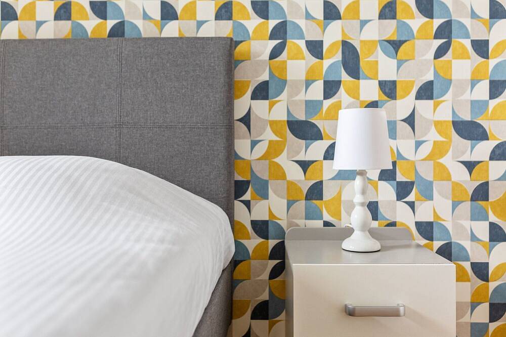 Garden-View Marina Apartment in Saint-Benoît-de-l'Aure, Bayeux region