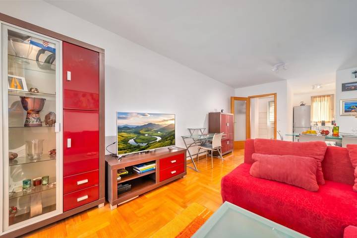 Ganze Wohnung, Cityscape Comfort Apartment With Garage in Zagreb, Zagreb und Umgebung