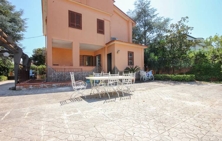 Apartamento junto a la playa con aparcamiento, aire acondicionado e Internet - 600m in Capaccio, Cilento Coast