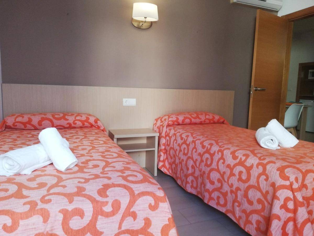 Appartement entier, Apartamentos Orvay in Ocean Beach Ibiza, Sant Antoni de Portmany