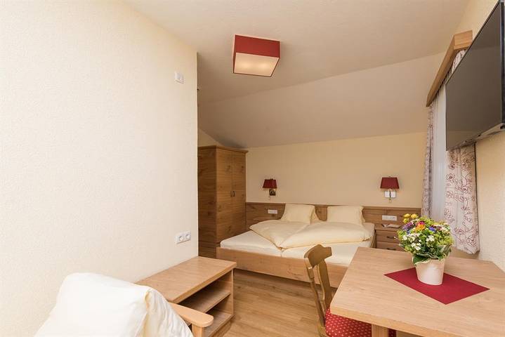 Ganze Ferienwohnung, Zimmer Reiteralm (Kombinationszimmer) in Rohrmoos, Schladming-Dachstein