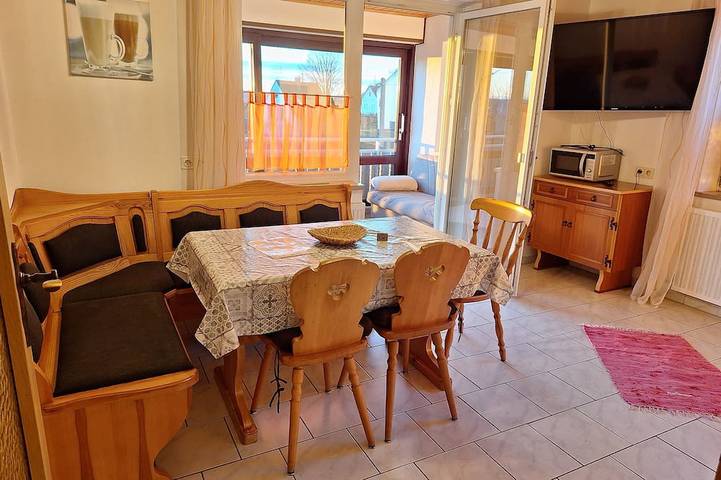 Ferienwohnung für 6 Personen, mit Terrasse in Diedorf